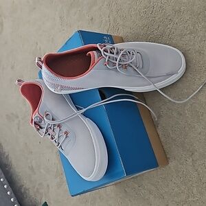 Columbia water shoes